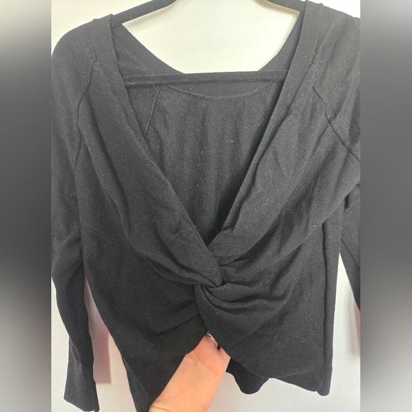 Victoria's Secret Sport Black Twist Back Sweater - Picture 3 of 5